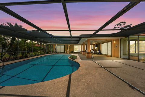 Photo of 465 SE Naranja Avenue, Port Saint Lucie, FL 34983 (MLS # R11097974)