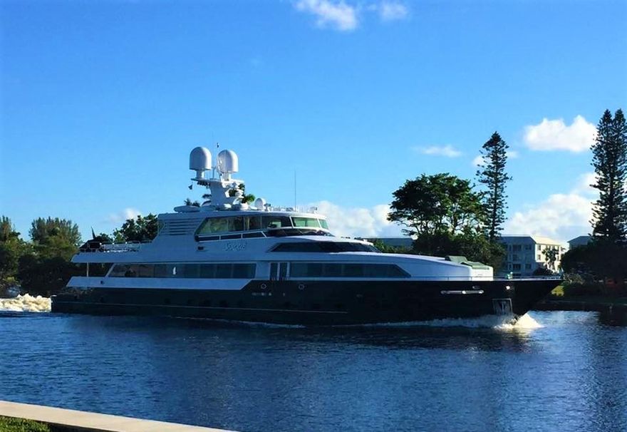 Water Views Remodeled 2 Bedroom (Wing Unit) Ground Floor Condo with Intracoastal & Golf Course Views! Features Remodeled Kitchen,Remodeled Master Bathroom with Newer Handmade Tile Shower, Wood Floors, Newer Hot Water Heater, Interior just Painted, Hurricane Impact Windows! Resort Style Active Intracoastal Community Remodeled Clubhouse & Heated Salt Water Pool on the Intracoastal! Minutes To Tropical Beaches, Shopping Trendy Downtown Delray Beach!