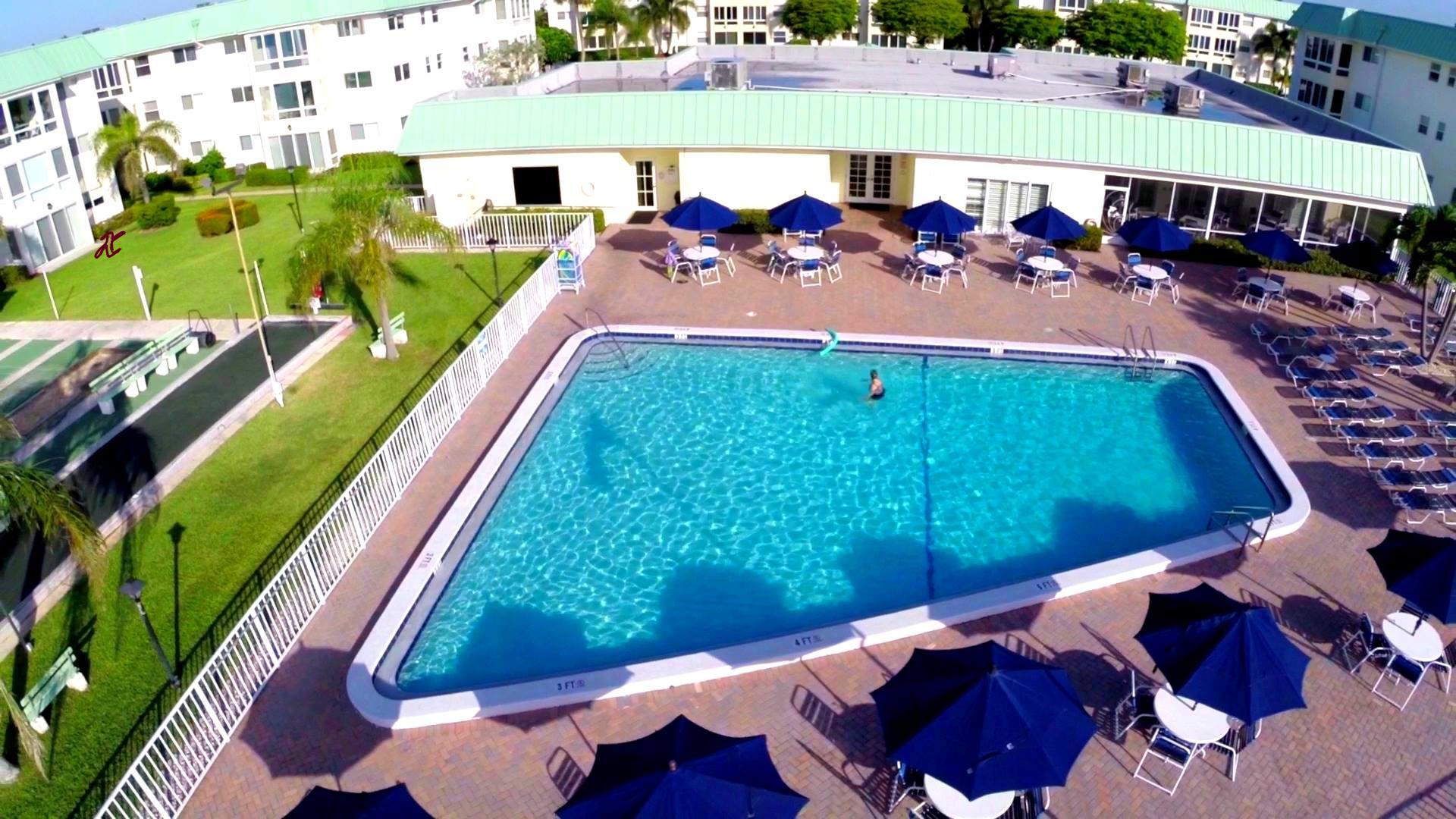 COLONIAL CLUB CONDO SEC 1 - Residential