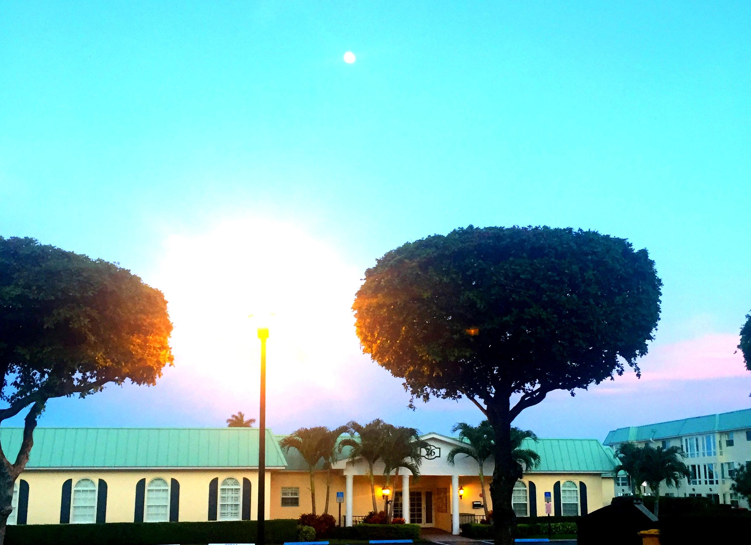 COLONIAL CLUB CONDO SEC 1 - Residential