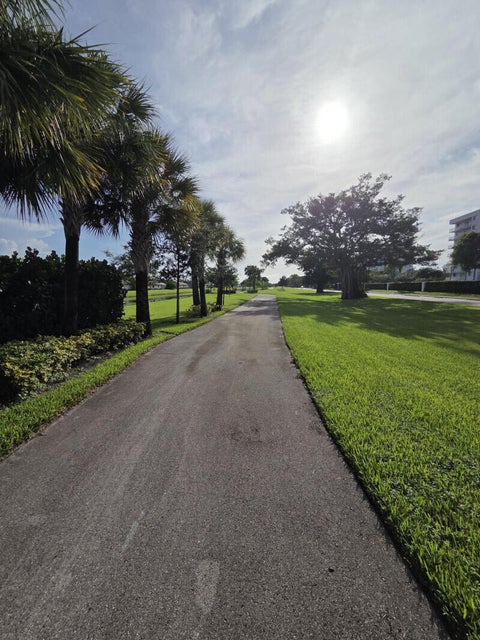 Tiny photo for 3271 NW 44th Street #5, Oakland Park, FL 33309 (MLS # B26076297)
