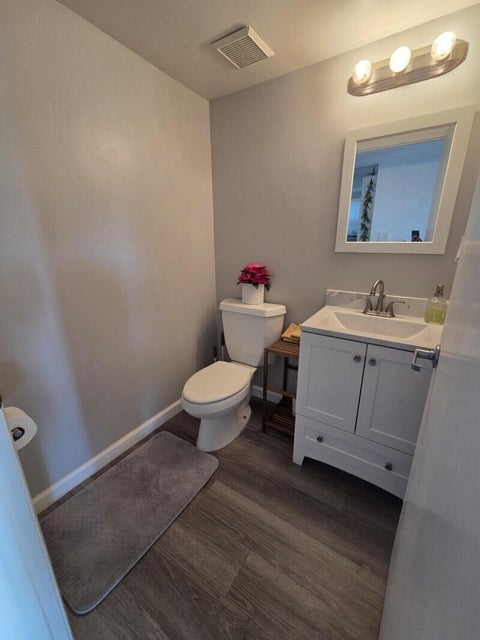 Tiny photo for 3271 NW 44th Street #5, Oakland Park, FL 33309 (MLS # B26076297)