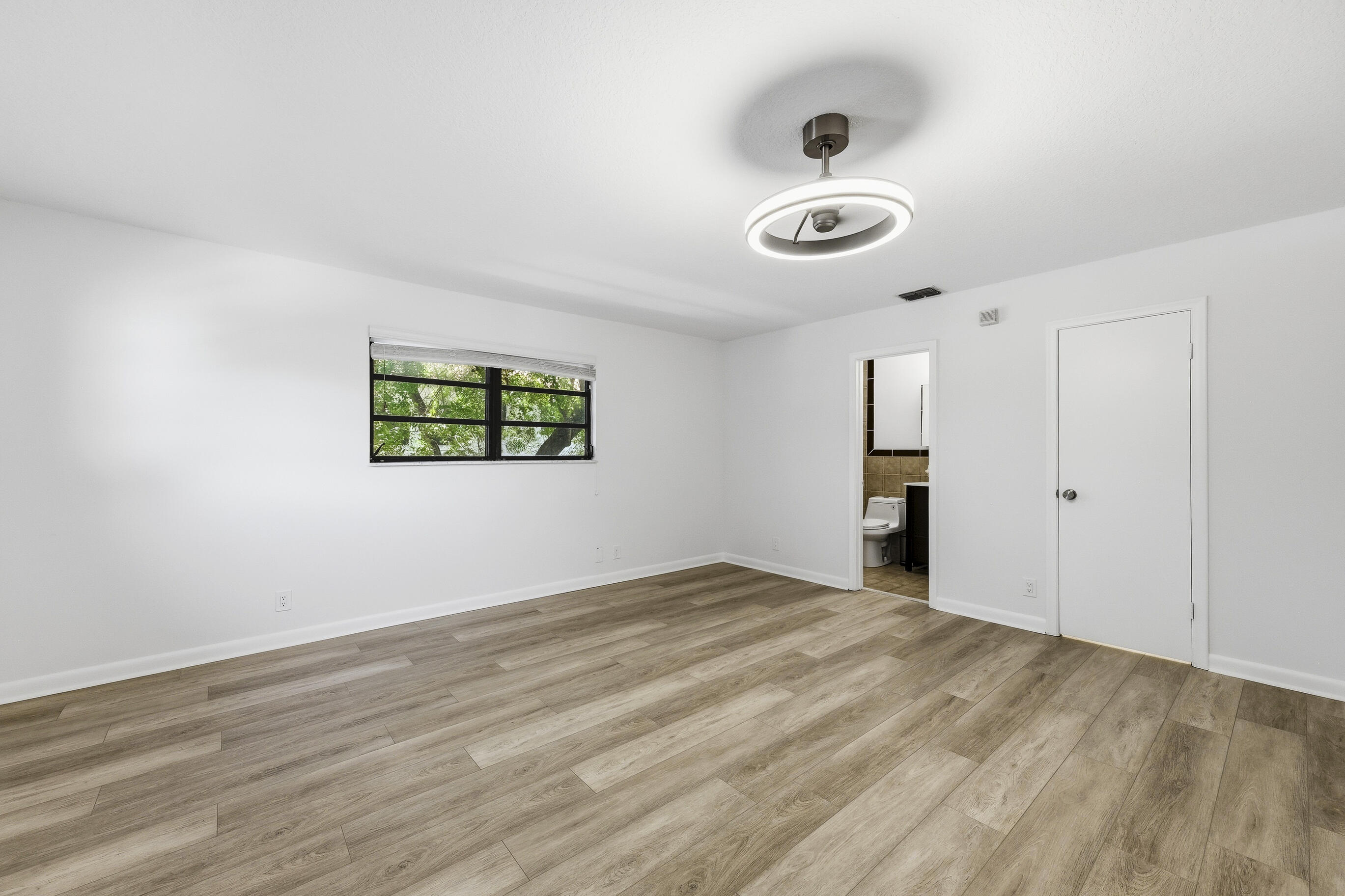 RIO VISTA ISLES - Residential