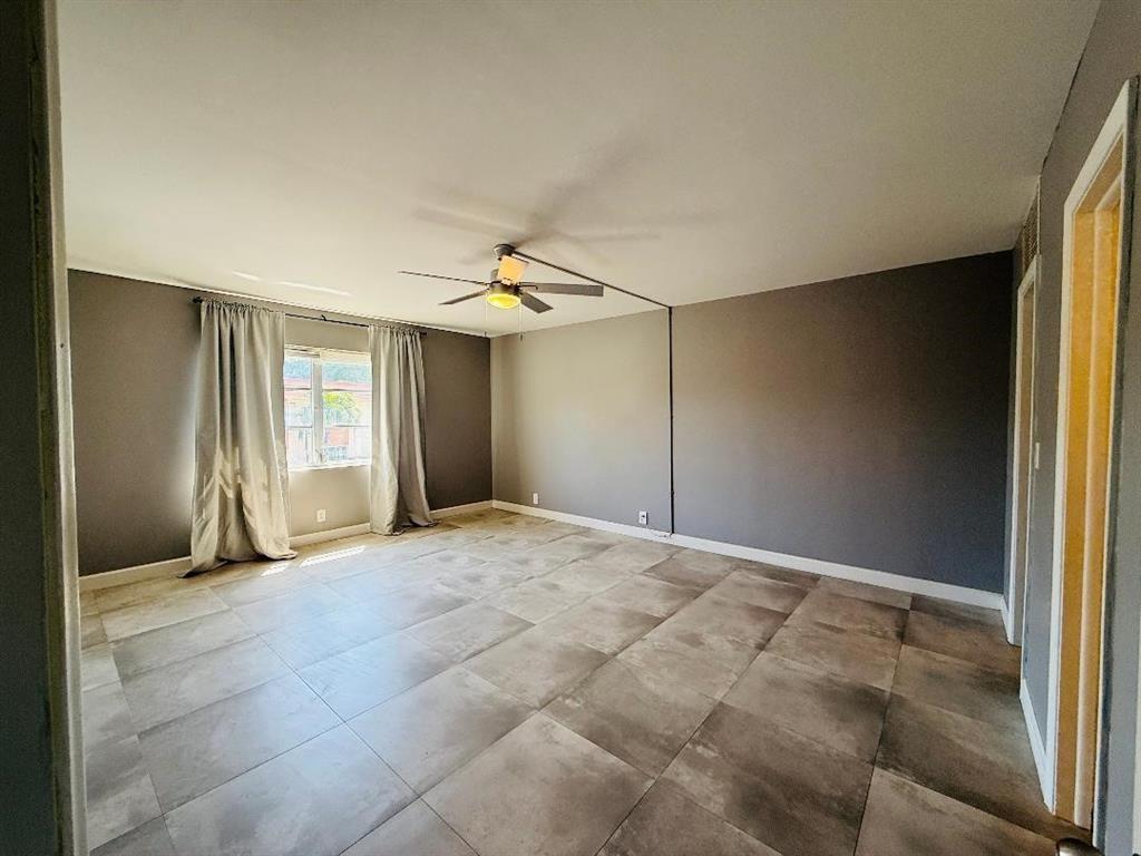 124 NE 19 CT 204B