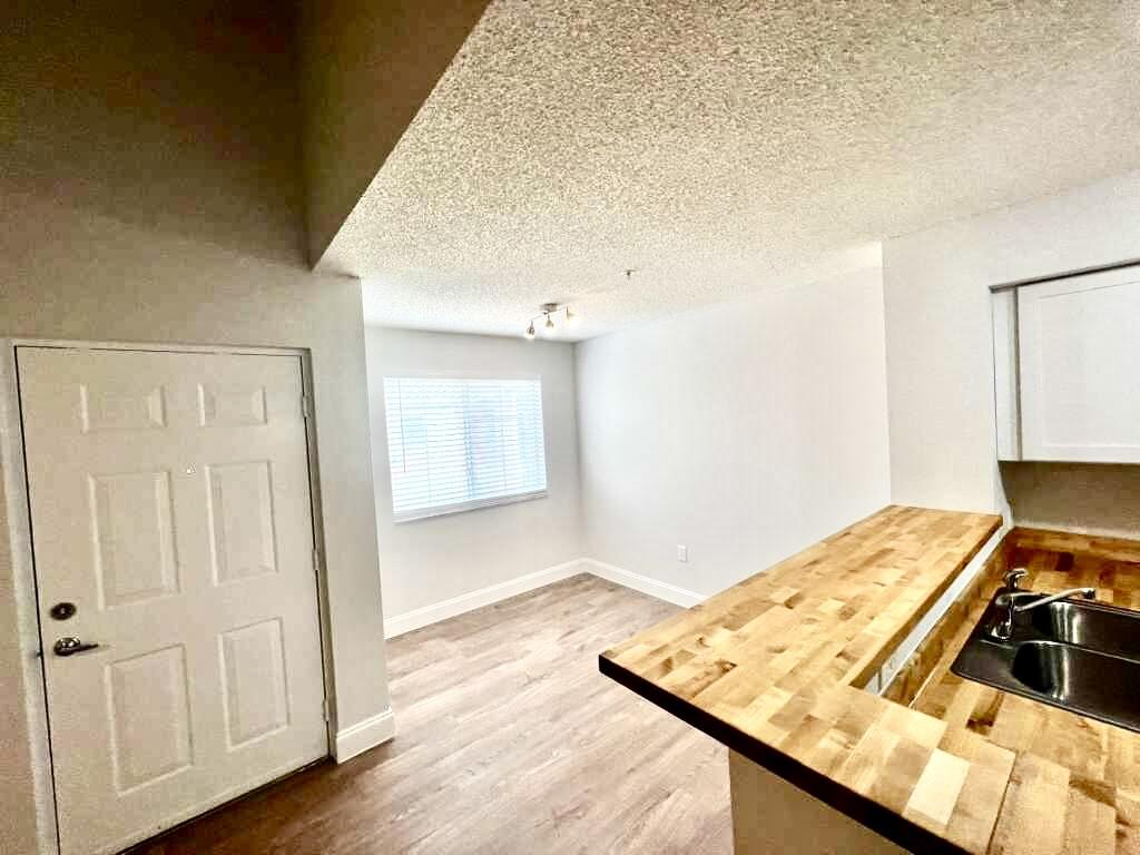 ST ANDREWS AT BOYNTON BEACH CONDO - Residential Lease
