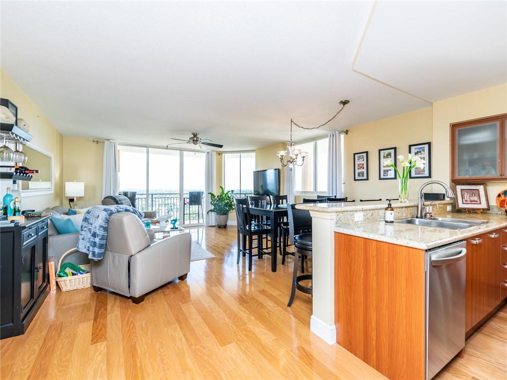 THE VUE - Residential