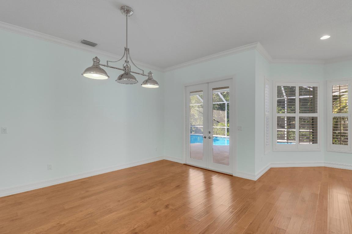 GOVERNORS LANDING - Residential