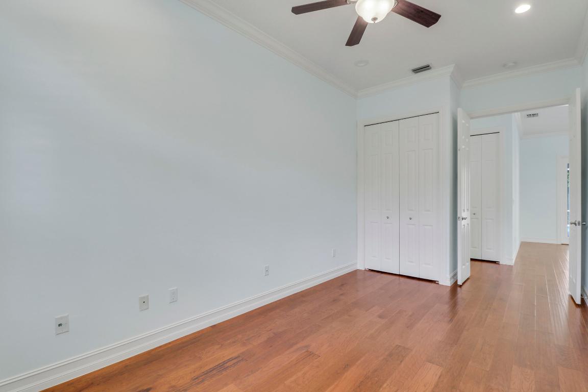 GOVERNORS LANDING - Residential