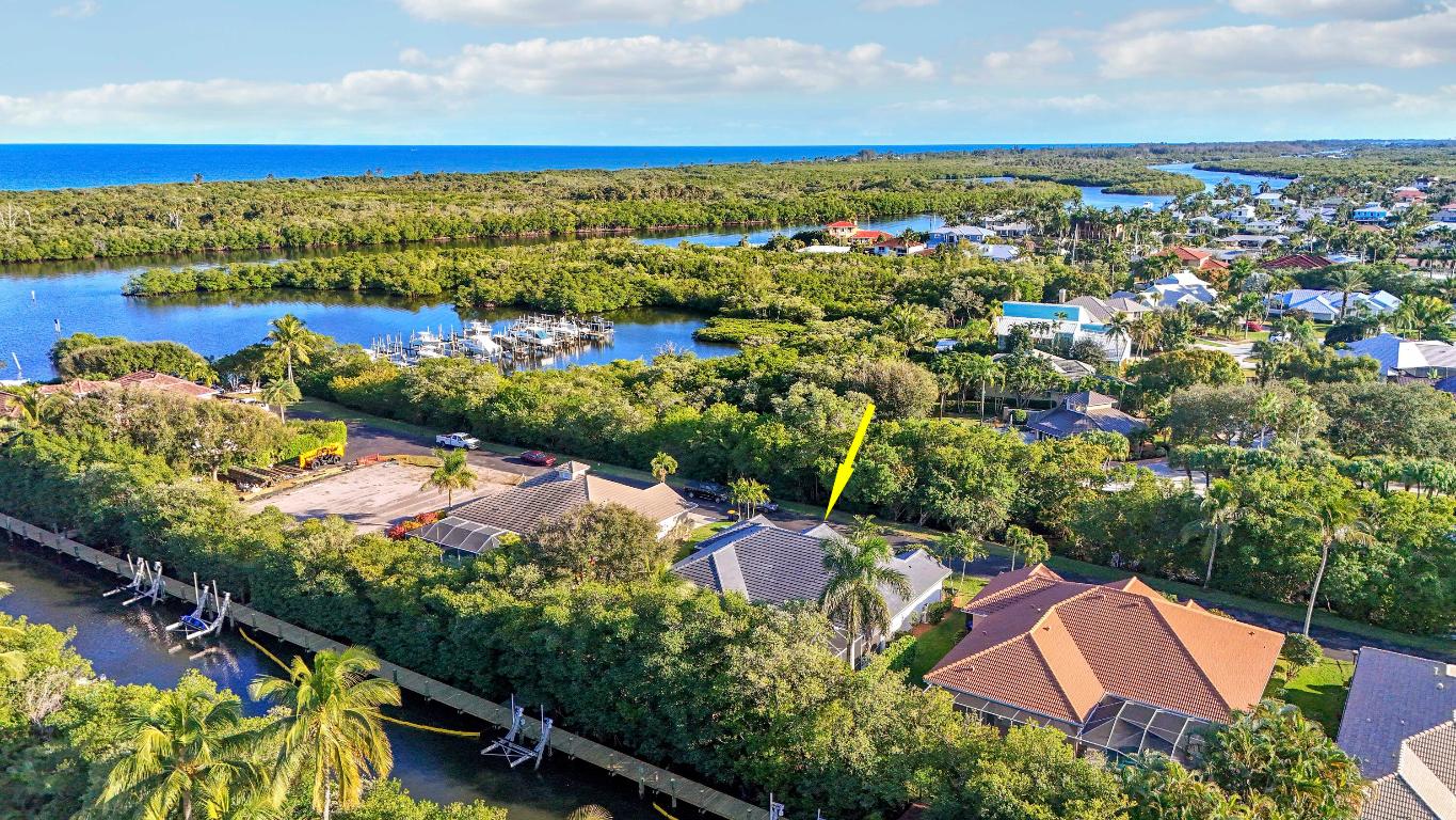 GOVERNORS LANDING - Residential