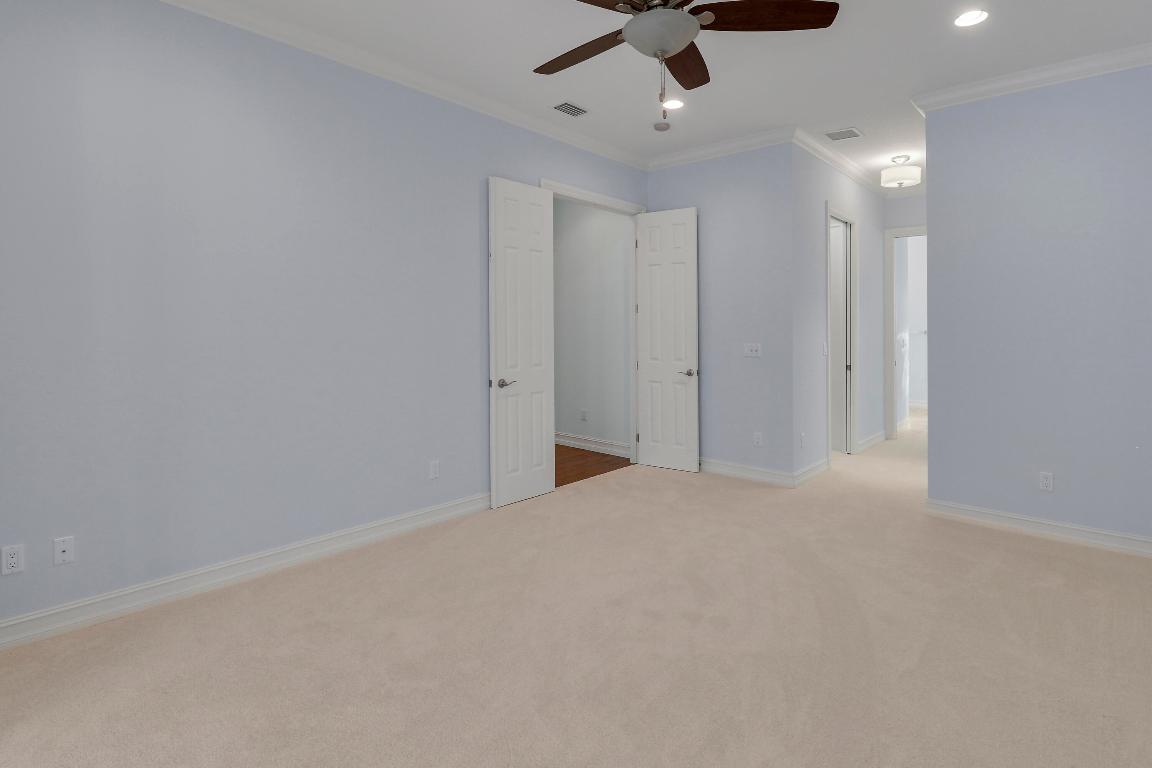 GOVERNORS LANDING - Residential