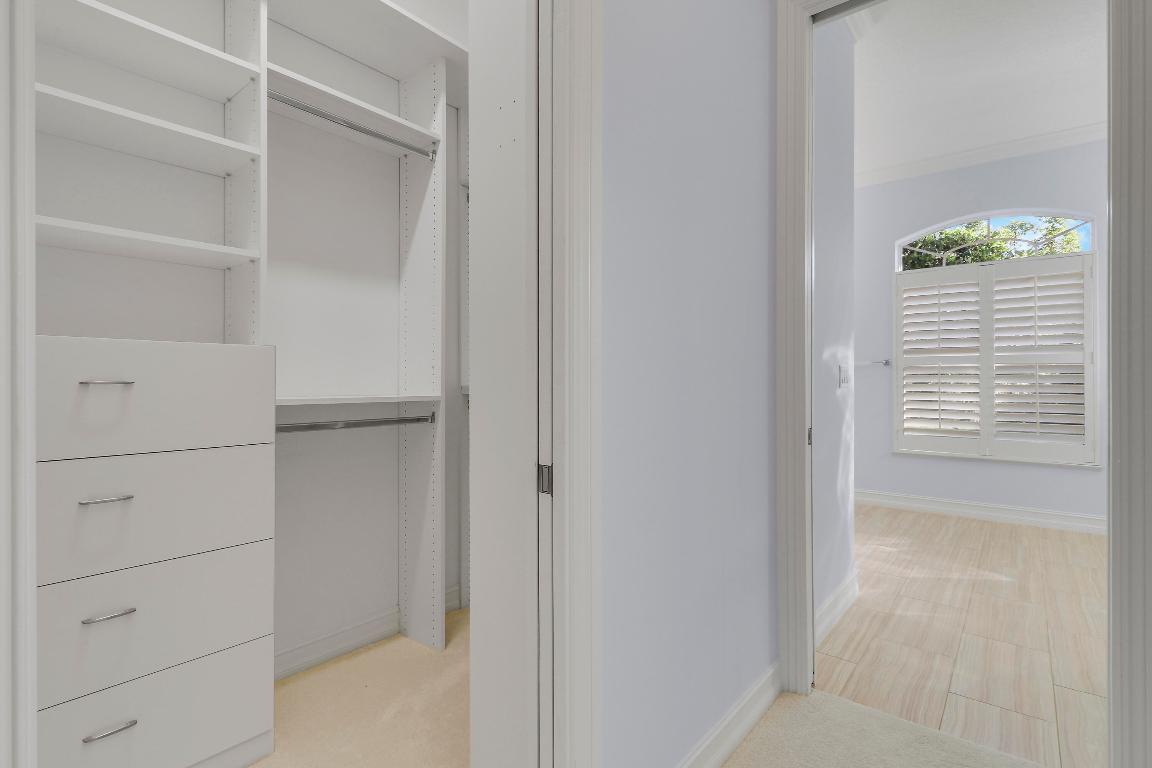 GOVERNORS LANDING - Residential