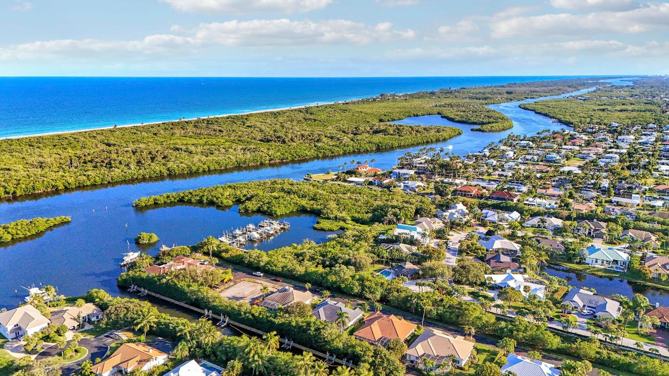 GOVERNORS LANDING - Residential