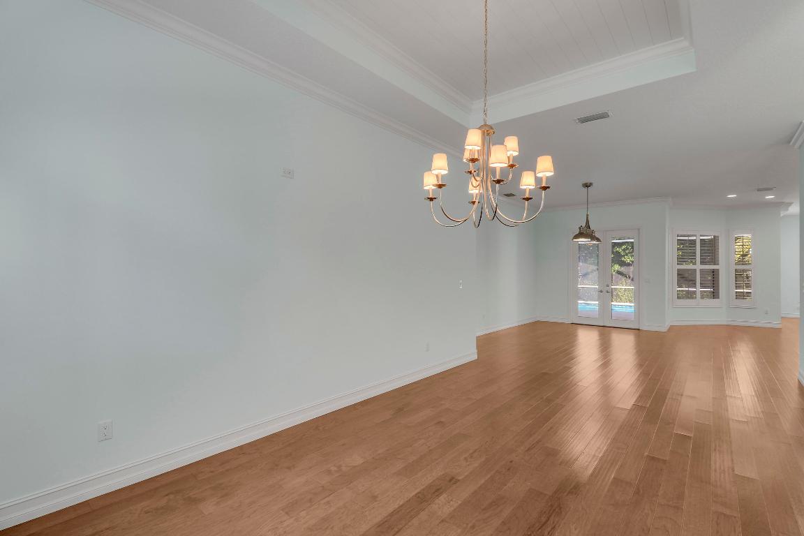 GOVERNORS LANDING - Residential