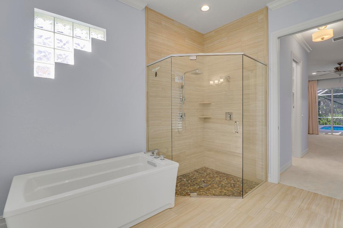 GOVERNORS LANDING - Residential