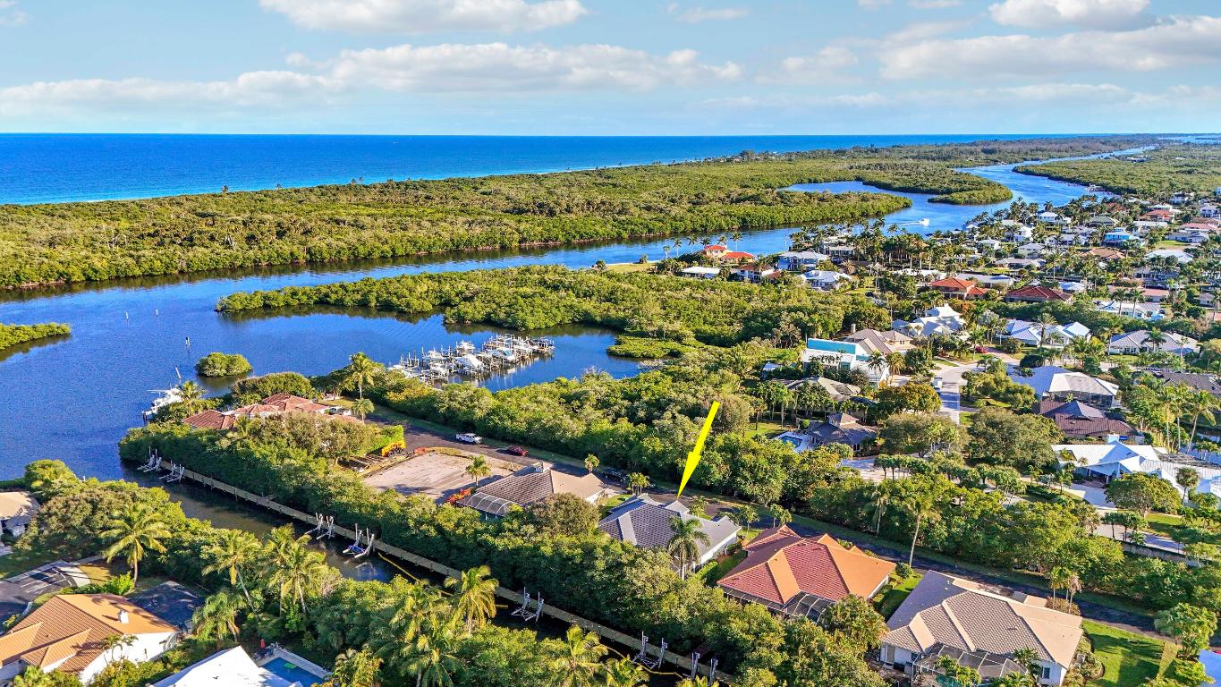 GOVERNORS LANDING - Residential