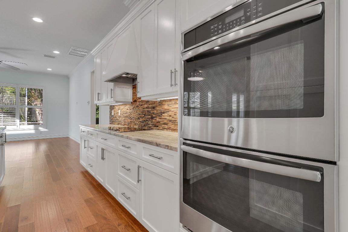 GOVERNORS LANDING - Residential