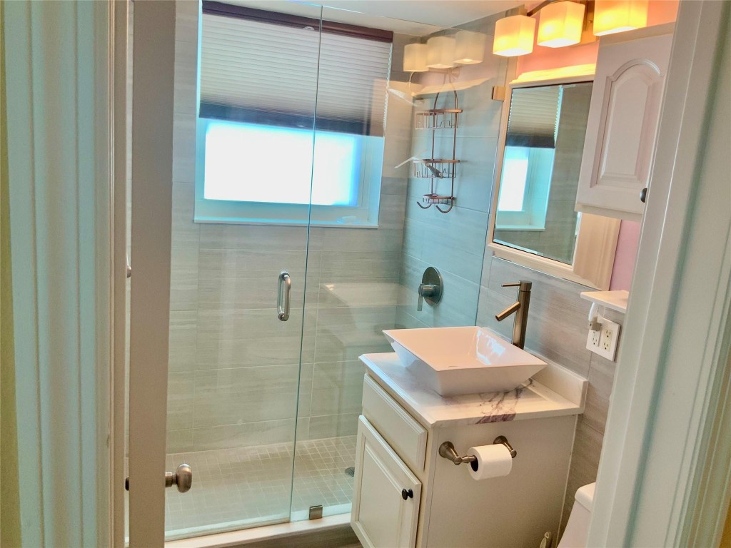 Beach Shore Apts. CO-OP - Residential