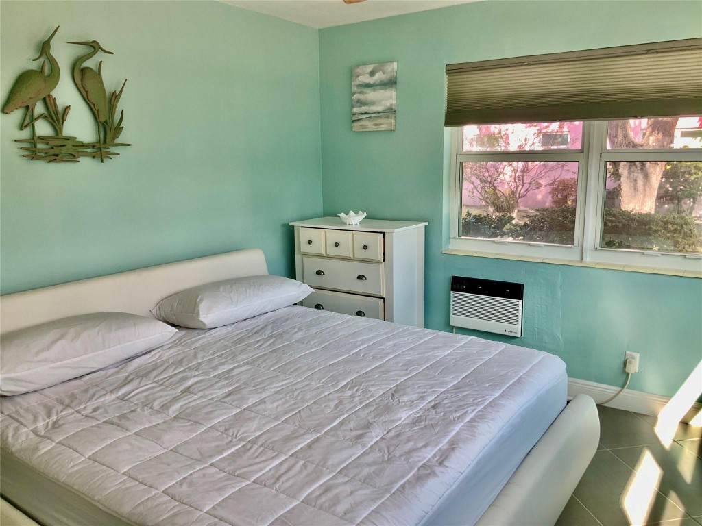 Beach Shore Apts. CO-OP - Residential