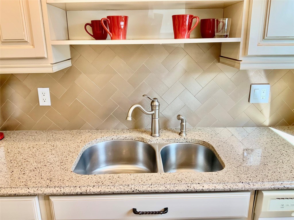 Beach Shore Apts. CO-OP - Residential