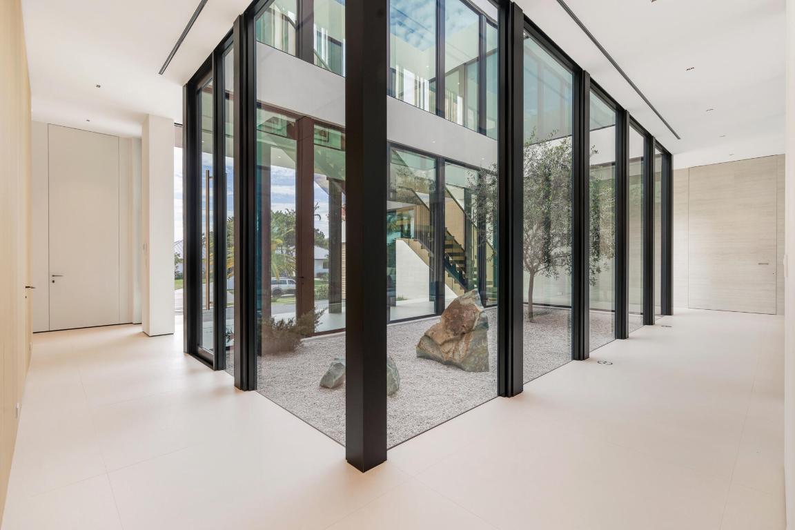 POINT MANALAPAN PL 1 IN - Residential