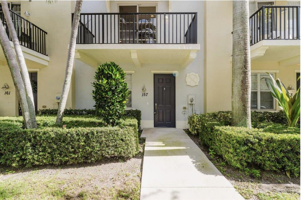 Photo of 157 Cat Rock Lane, Jupiter, FL 33458 (MLS # R11088255)