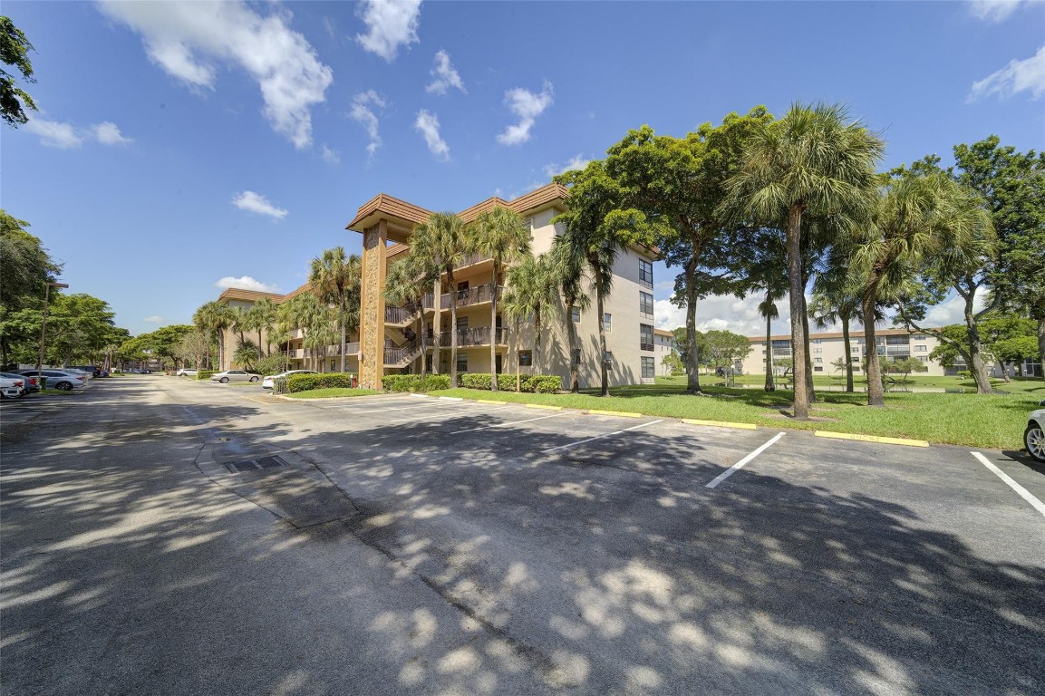 Lakes of Carraige Hills - Residential