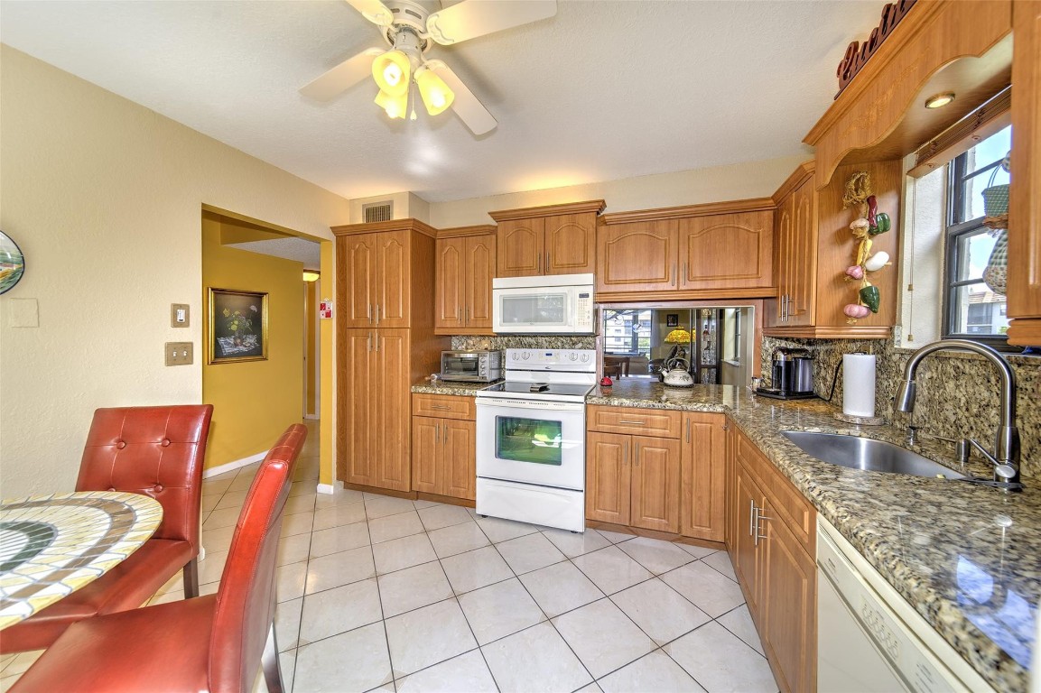 Lakes of Carraige Hills - Residential