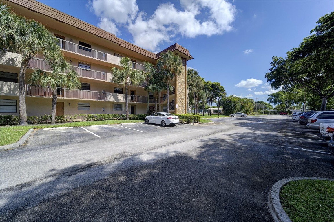 Lakes of Carraige Hills - Residential