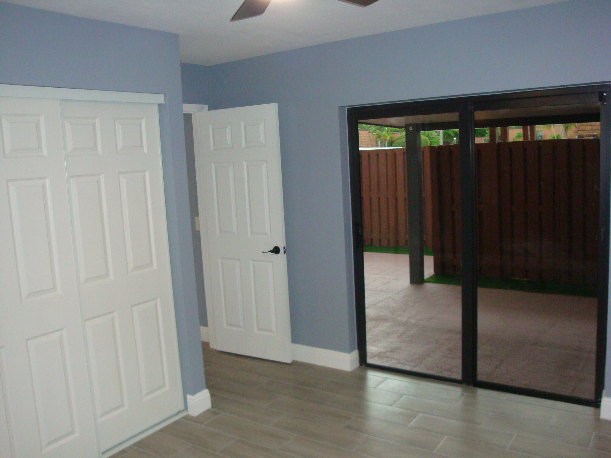 SHERWOOD LAKES - Residential