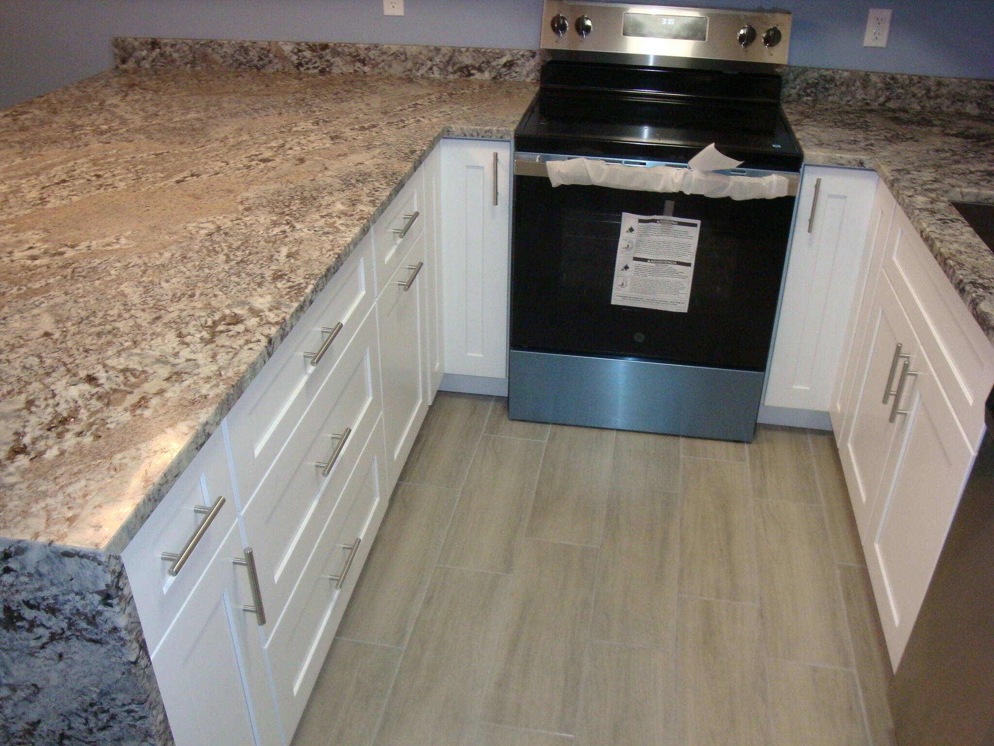 SHERWOOD LAKES - Residential