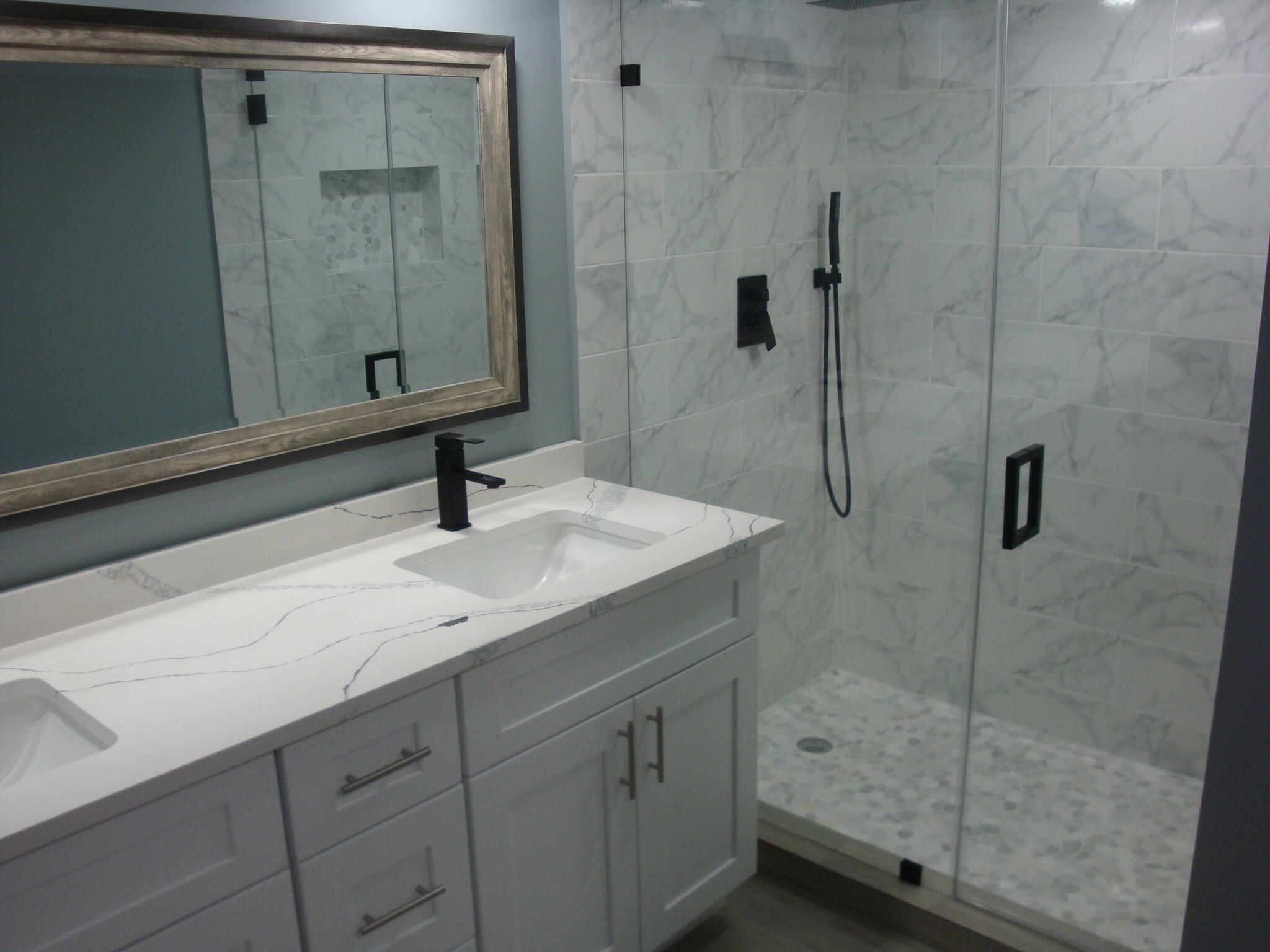 SHERWOOD LAKES - Residential
