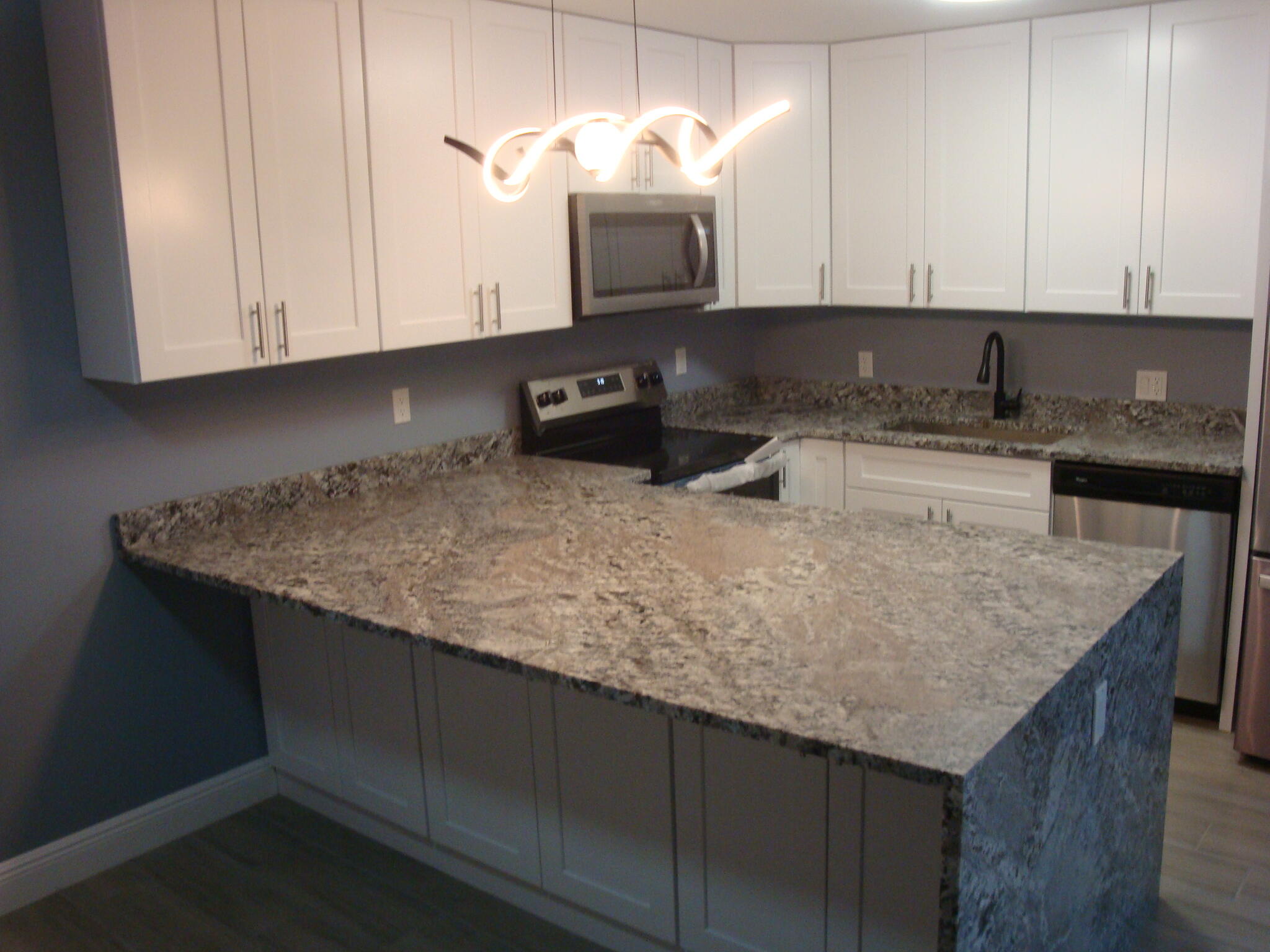 SHERWOOD LAKES - Residential