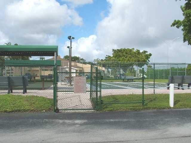 Royal Park Gardens - Residential