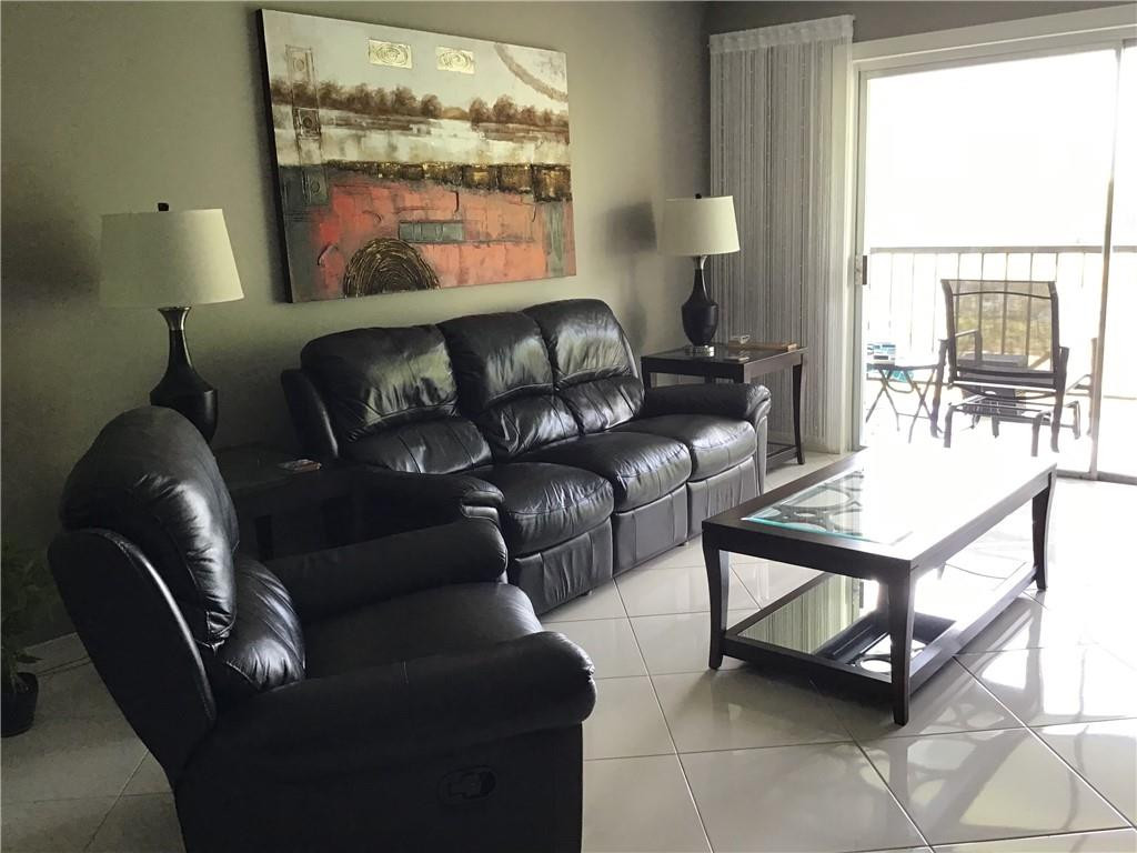 THE GREENS OF INVERRARY - Residential