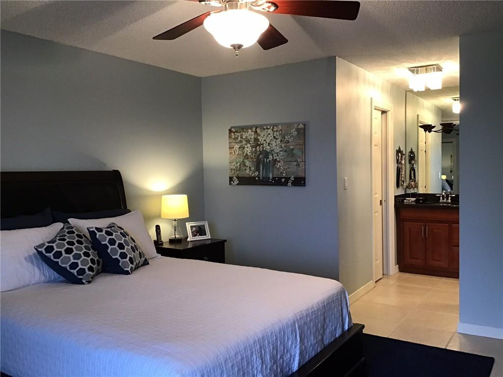 THE GREENS OF INVERRARY - Residential