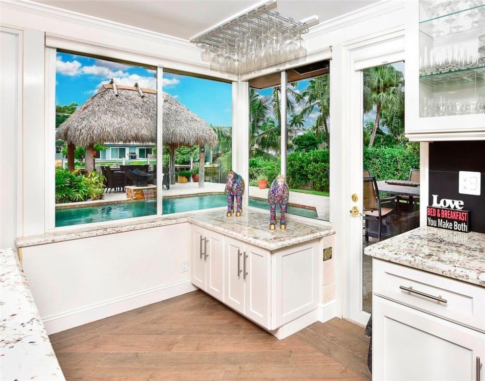 SUNRISE KEY - Residential