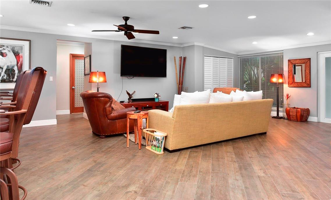 SUNRISE KEY - Residential