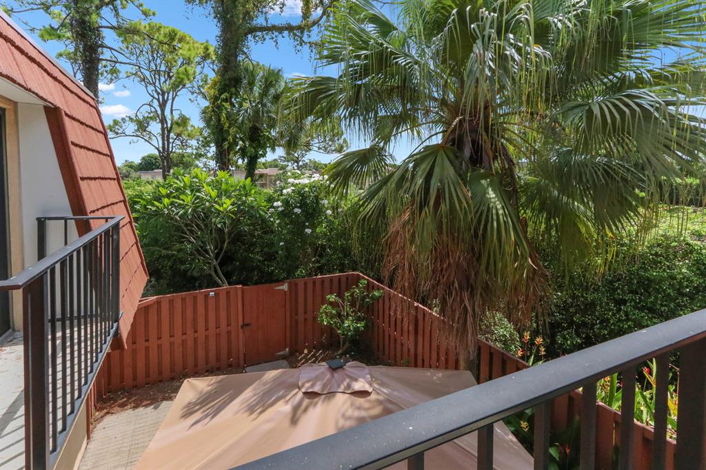 LAKESIDE - Residential