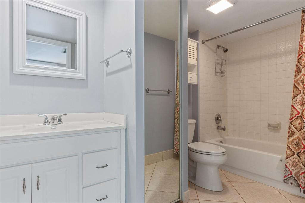 LAKESIDE - Residential