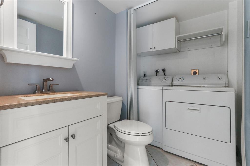 LAKESIDE - Residential