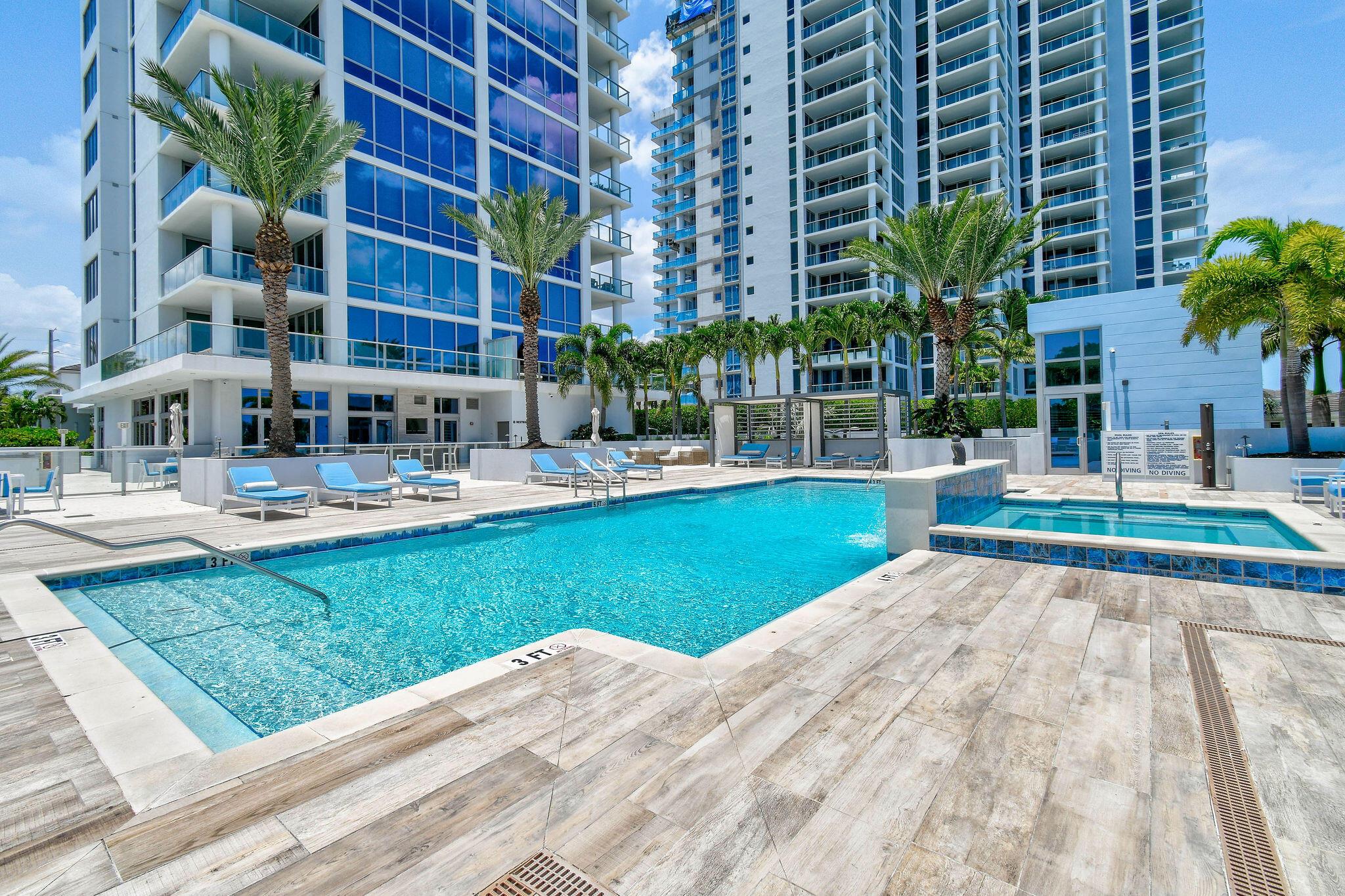 WATER CLUB 3 NORTH PALM B - Residential