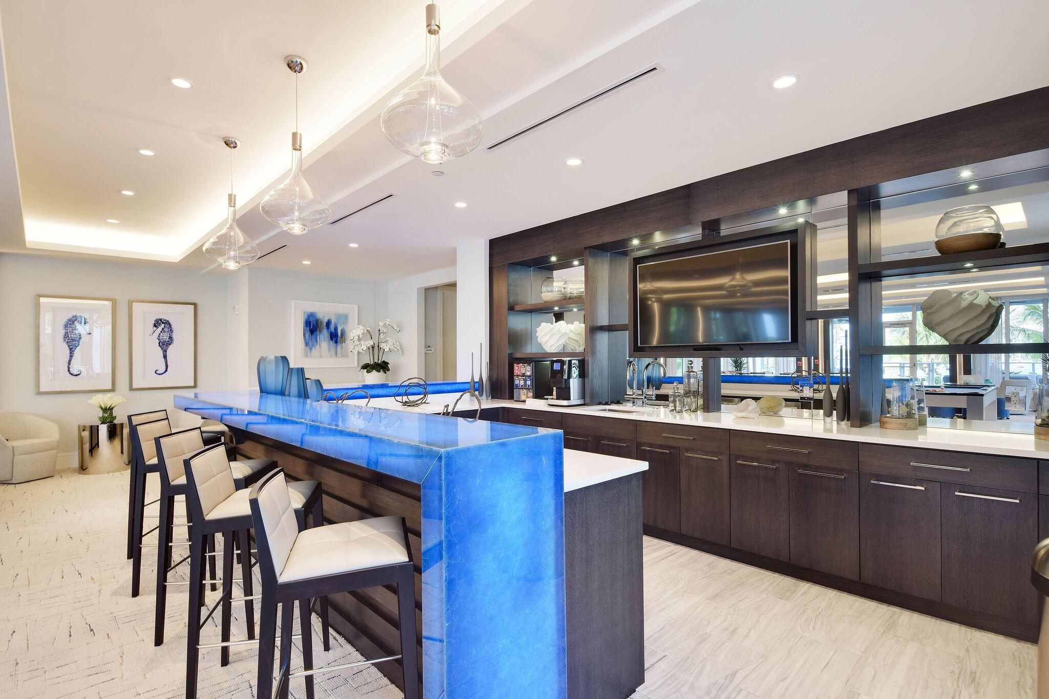 WATER CLUB 3 NORTH PALM B - Residential