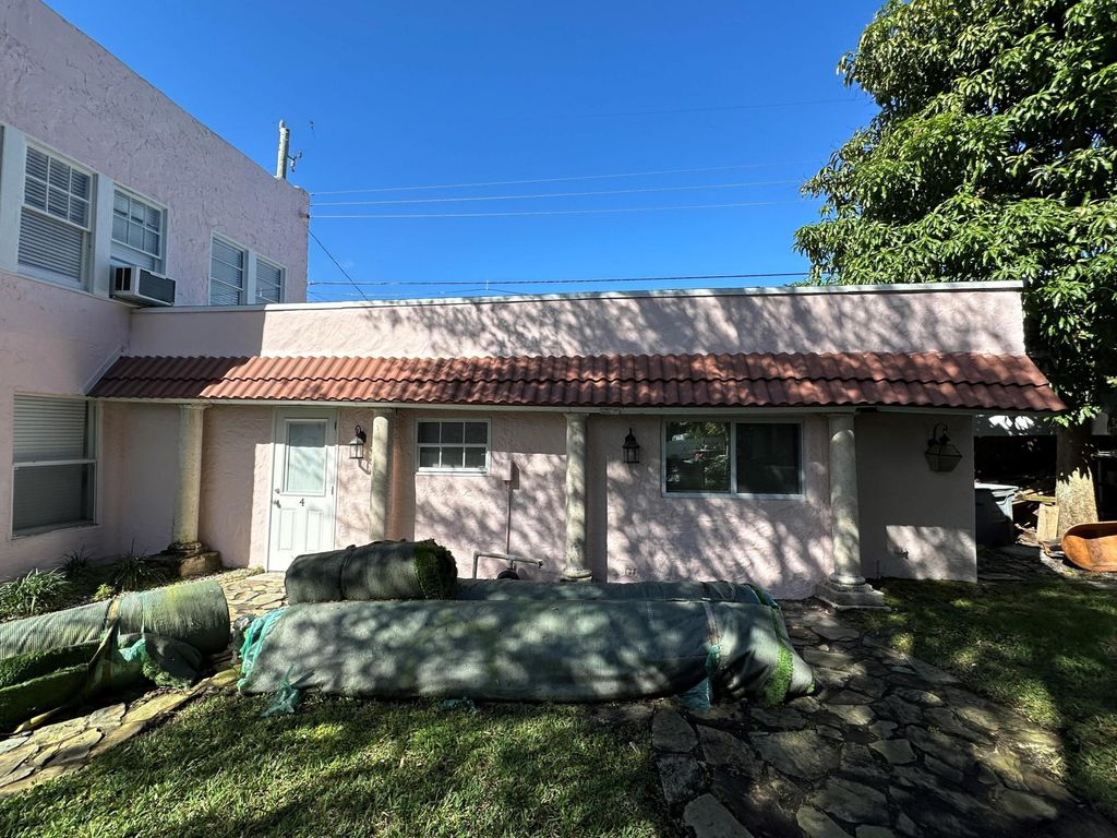 Photo of 203 Foresteria Drive #4, Lake Park, FL 33403 (MLS # R10964295)