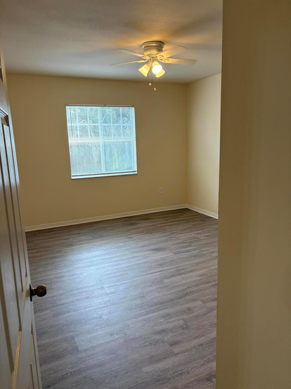 VILLAS AT EMERALD DUNES C - Residential Lease