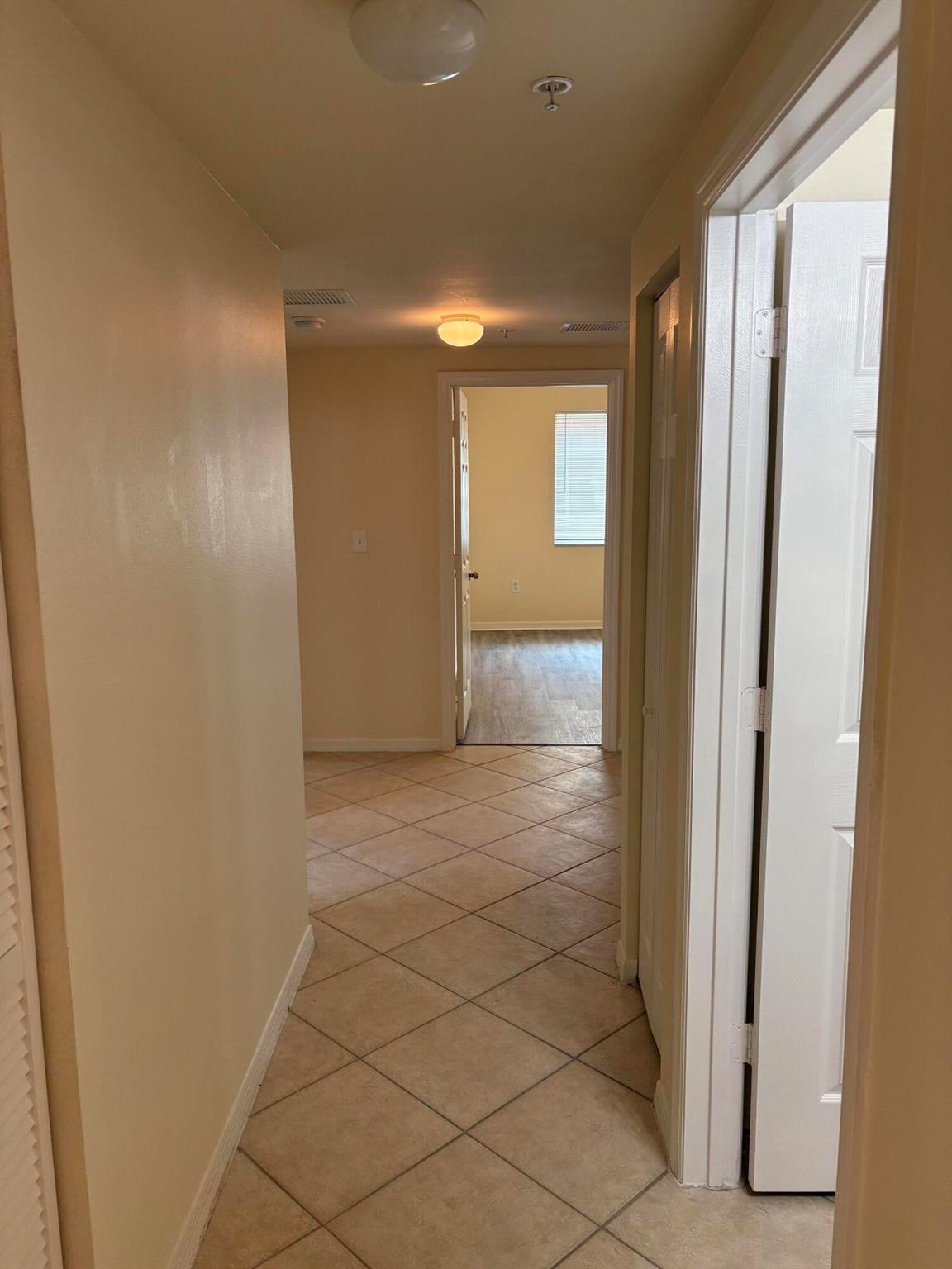 VILLAS AT EMERALD DUNES C - Residential Lease