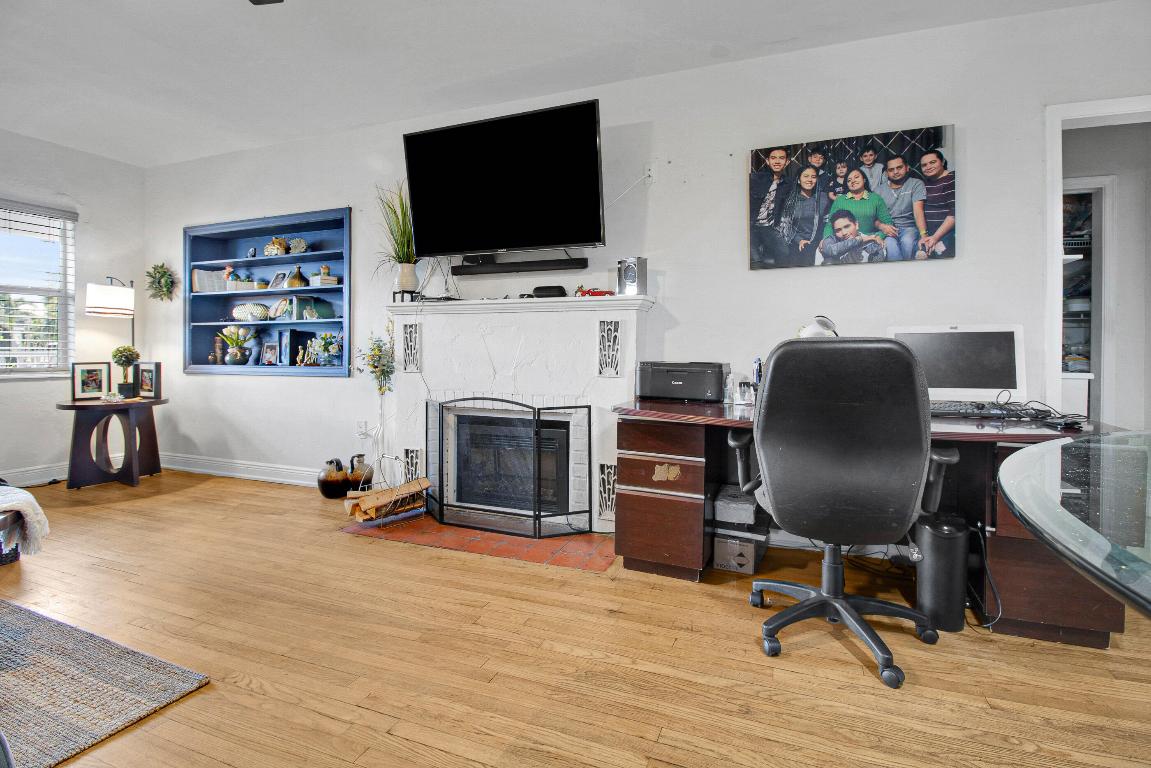 LAKE WORTH TOWN OF - Residential