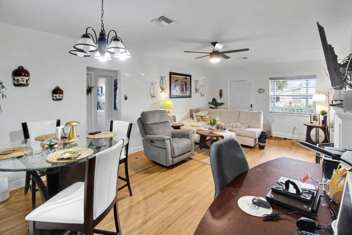 LAKE WORTH TOWN OF - Residential