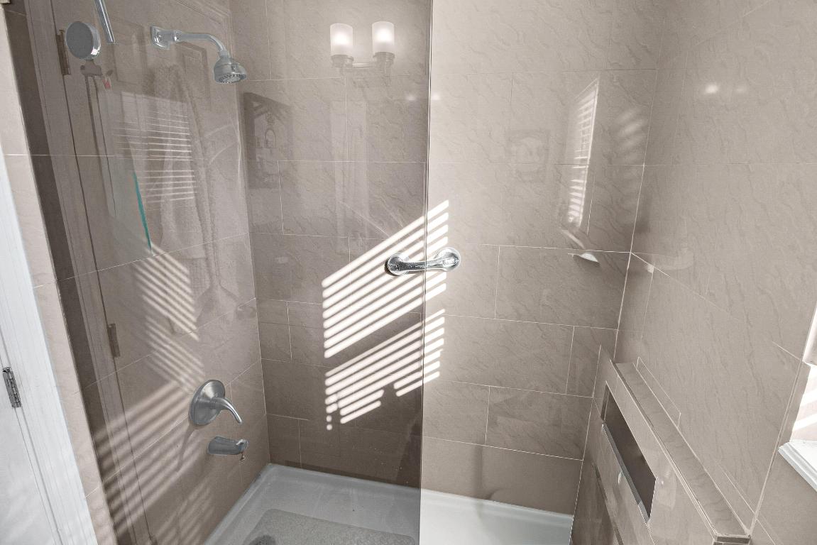 LAKE WORTH TOWN OF - Residential