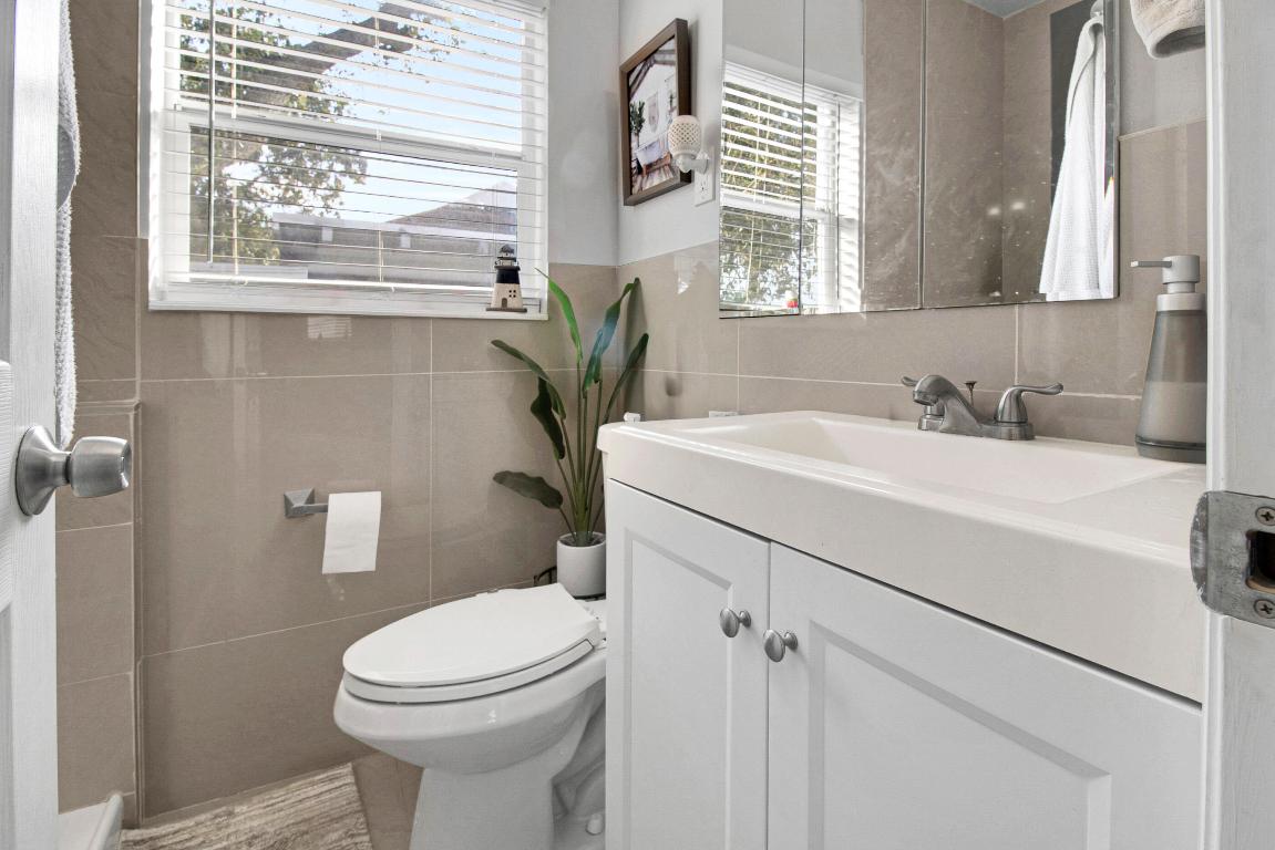 LAKE WORTH TOWN OF - Residential