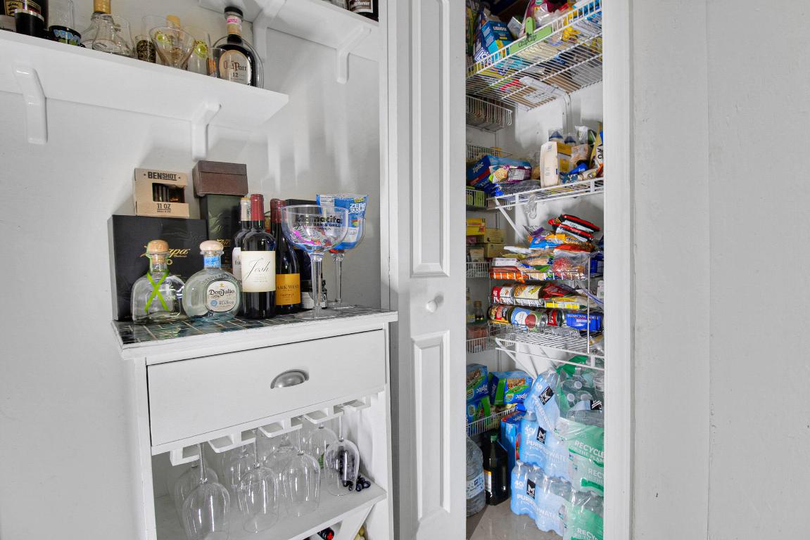 LAKE WORTH TOWN OF - Residential